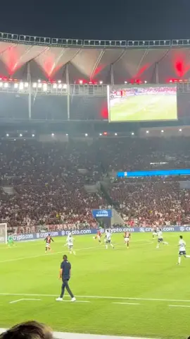 Jesus amado... QUASE GOL DO MENGÃO! 