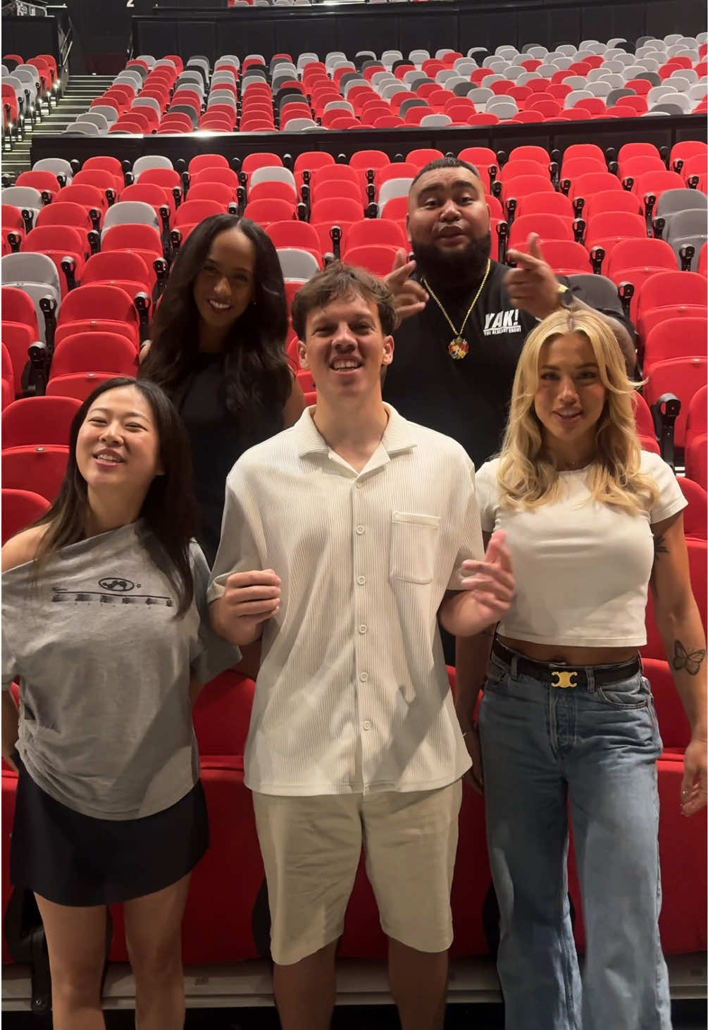 Vote every day for the 2025 TikTok Awards! Hit the link in our bio or search ’TikTok Awards’ to find the voting banner and vote once a day, every day! #TikTokAwardsAUNZ 