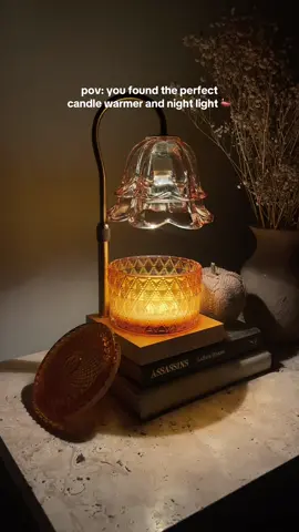 Everyone’s been asking why my home smells so good. 1, you need a quality candle. That’s it. BUT with the candle warmer you ditch the flames. I found that it lasts longer than burning, safer around pets & kids, and smells stronger. 💡🕯️#homeessentials #candlewarmerlamp #nightlight #homedecor 