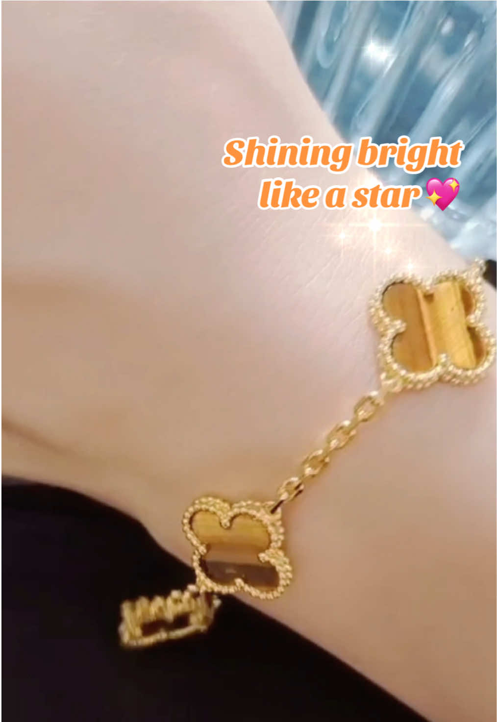Everyday is going to be a good day 🥰👏#fyp #jewelry #bracelet #vancleef #golden 
