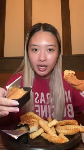 i'm eating at zaxby's again coz i need to know if she can redeem herself