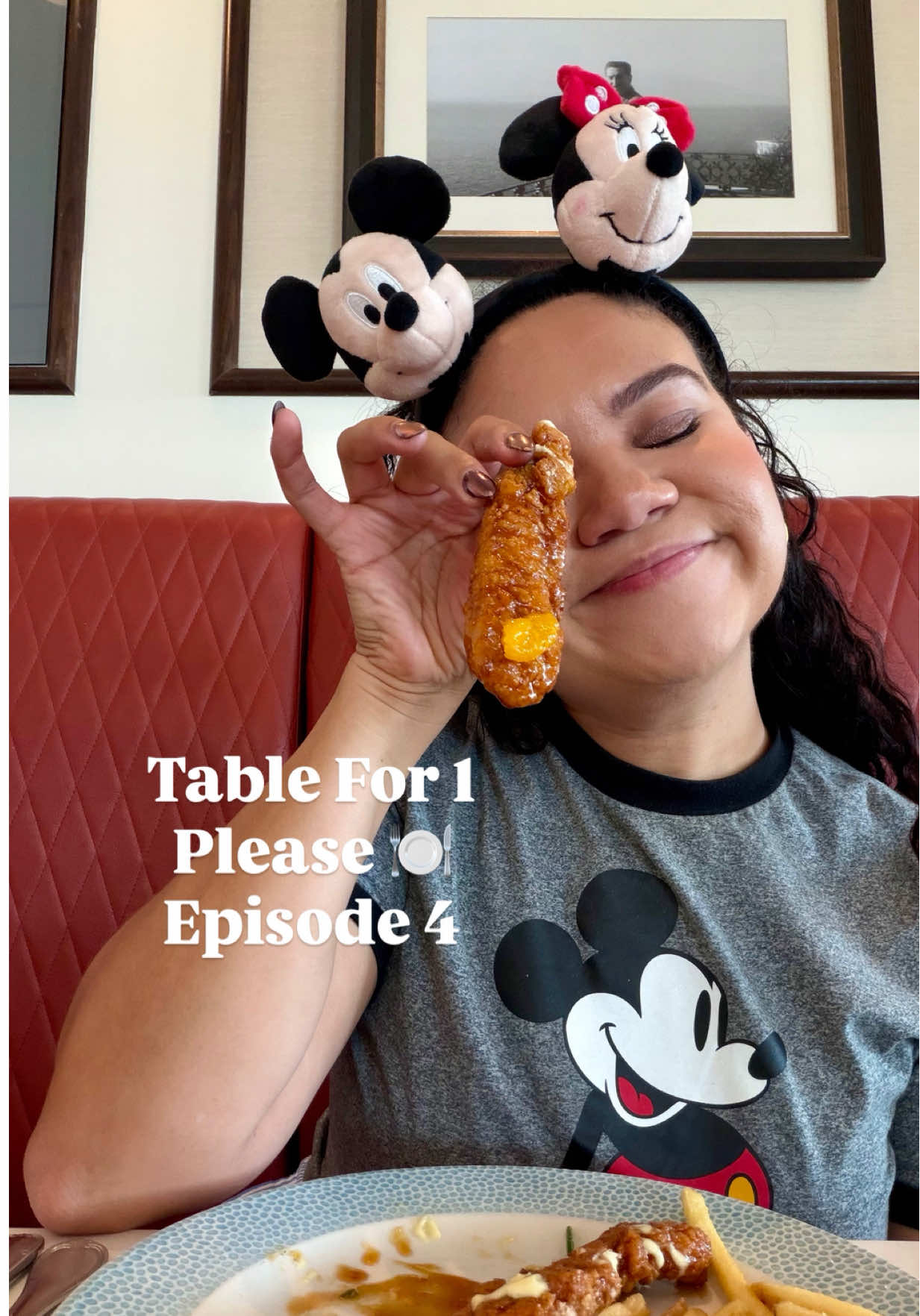 So many new chicken tender offerings at Disney! 🐓🐓🐓 I went to Disney's Riviera resort to check out their offering for my next episode of 
