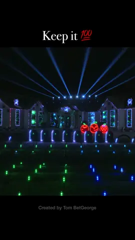 Keep it 💯 #taylorswift #ophelia #lightshow #lifeofashowgirl #halloween 