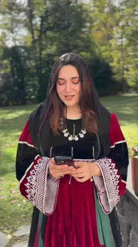 مومندې هسکه غړۍ ودرېږه د اېمل خان اروا دې ښاده کړله د میوندۍ ملالې کشرې خورې د ایوب خان غزا دې یاده کړله  غفور_ليوال #munazashaheed❤️🇦🇫 #afghanistan🇦🇫 #pashtopoetry #غفور_ليوال 