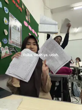 apasih ini tuh apaaannnn?? 