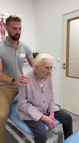 Frau Schneider 🗣️🗣️ #fyp #fy #fürdich #witzig #lustig #viral #physiotherapy #chiropractic 