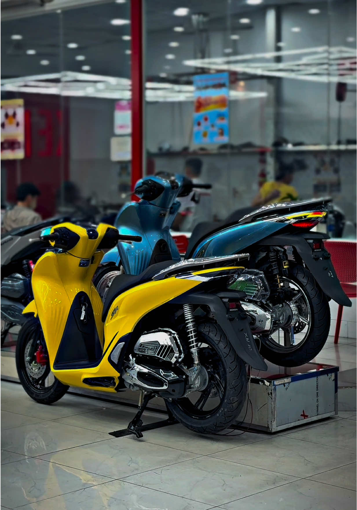 Phầm 206 : Cặp Đôi SH nam siu hot 🎉 #TikTokAwardsVN #trinhxemay #xuhuongtiktok #sh125i #sh160i 