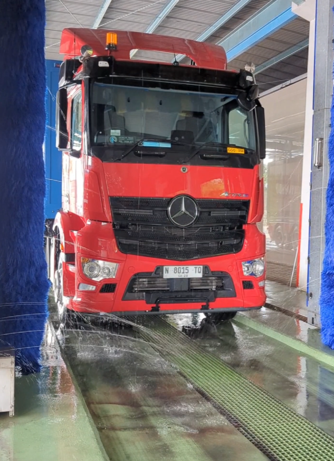 Howo Rendeng #mercedesbenz #actros #axor #gudanggaram #kitaadalahsurya 