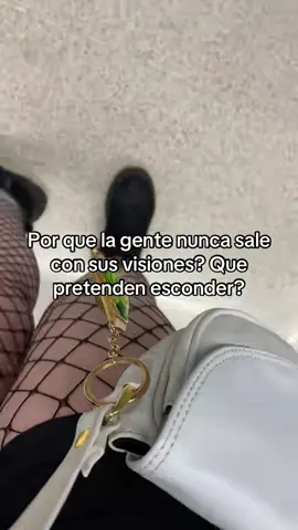 Pregunta seria #hoyoverse #GenshinImpact #fyp #games #viral 