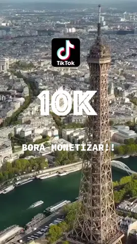 Isto não é apenas a Torre Eiffel. É um poema em forma de vídeo. 💌 O seu momento 