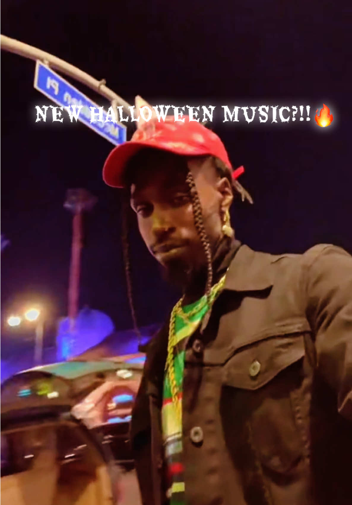 IT’S HALLOWEEN!!🎃 #halloween #spookyseason #halloweenmusic #fyp #onthisday 