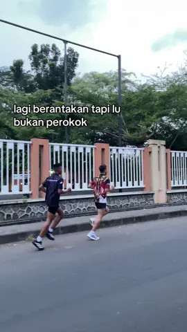 lari sebagai pelarian 😣 #fyp #Running #sehatselalu #berandatiktok #semarang 