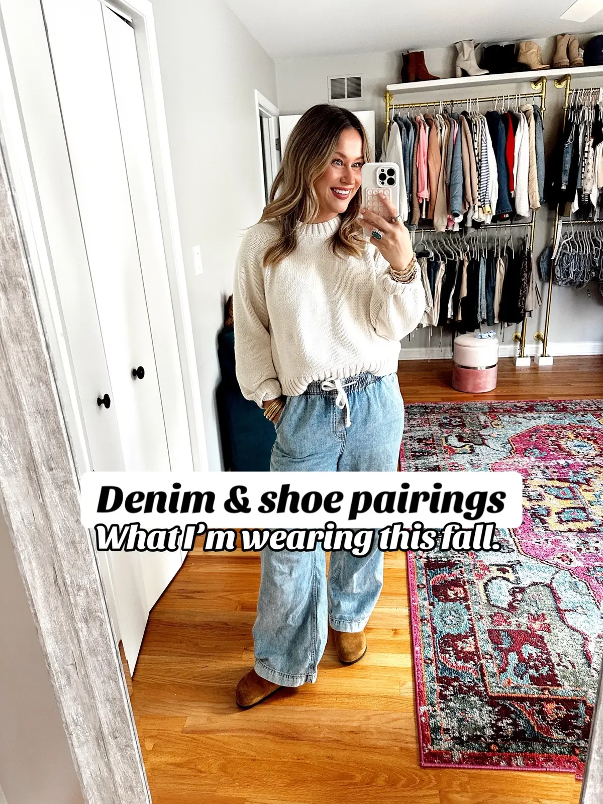 If you need some shoe ideas for your new favorite jeans this fall, these are my favorite denim & shoe pairings right now #fallfashiontrends #fallshoes #falltrends 