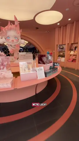 How crazy was the dust and pollen in Melbourne! I couldn’t get my friend a shrimp labubu but they’ll have a rotisserie chicken instead 