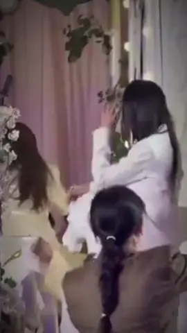 Trời ơiii, nay cột nhà dám bật nóc nhà rồi 🤣#lingorm #ormkornnaphat #linglingkwong #xuhuongtiktok 