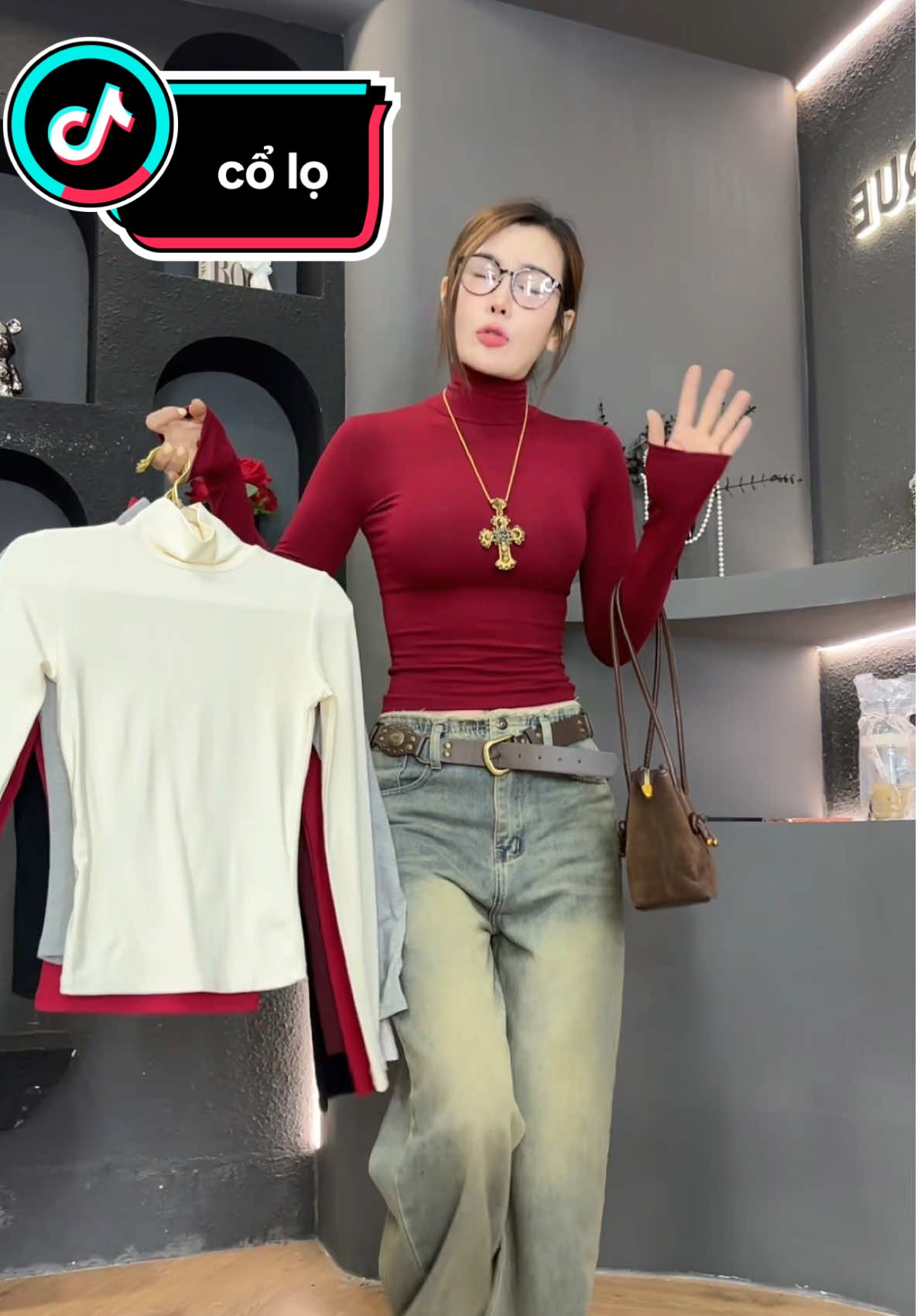 huhu... màu đẹp quá luôn.. đỏ đẹp Tết mặc chuỵ e #mặcđẹp #thờitrang 