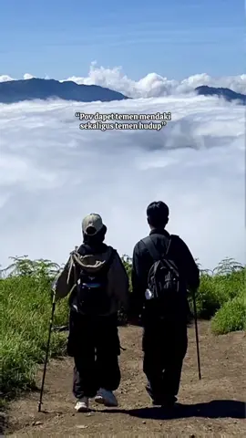 Ngga boleh iri sama tante yaa🫵🏻😌 #pendakigunung #couple #couplegoals #pyfツ 