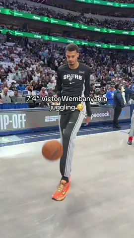 Get him on the French national team 🇫🇷 #wemby #france #NBA #Soccer #football 