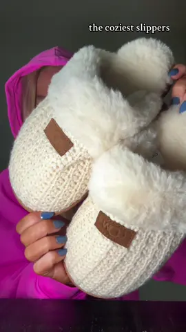 I’m in love ☁️ #slippers #cozy #comfy #warm #slippershoes 