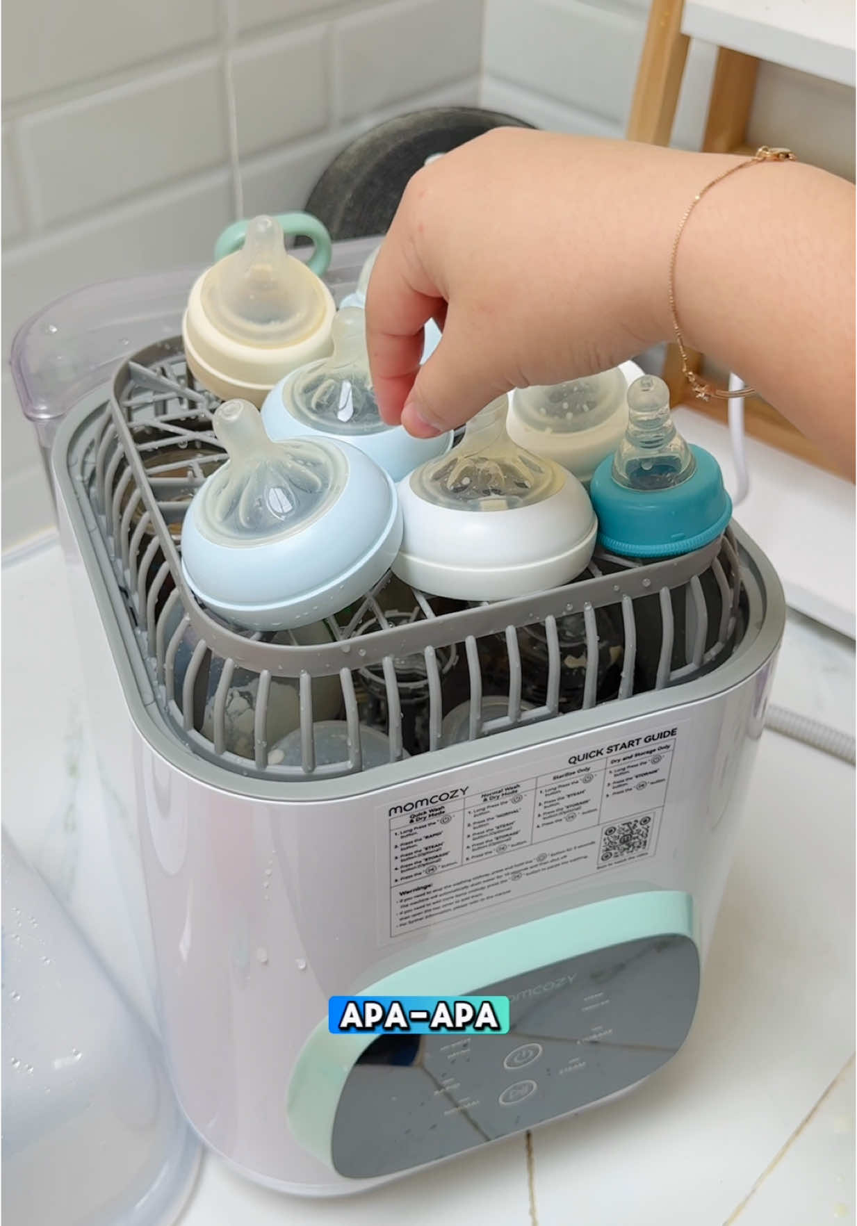 Lumayan bgt bisa meringankan kerjaan dirumah😍 @momcozy #MyFirstMomcozy #momcozy #momlife #bottlesanitizer #babybottlewasher #cleanbabygear #newmomhack #parentingtools 