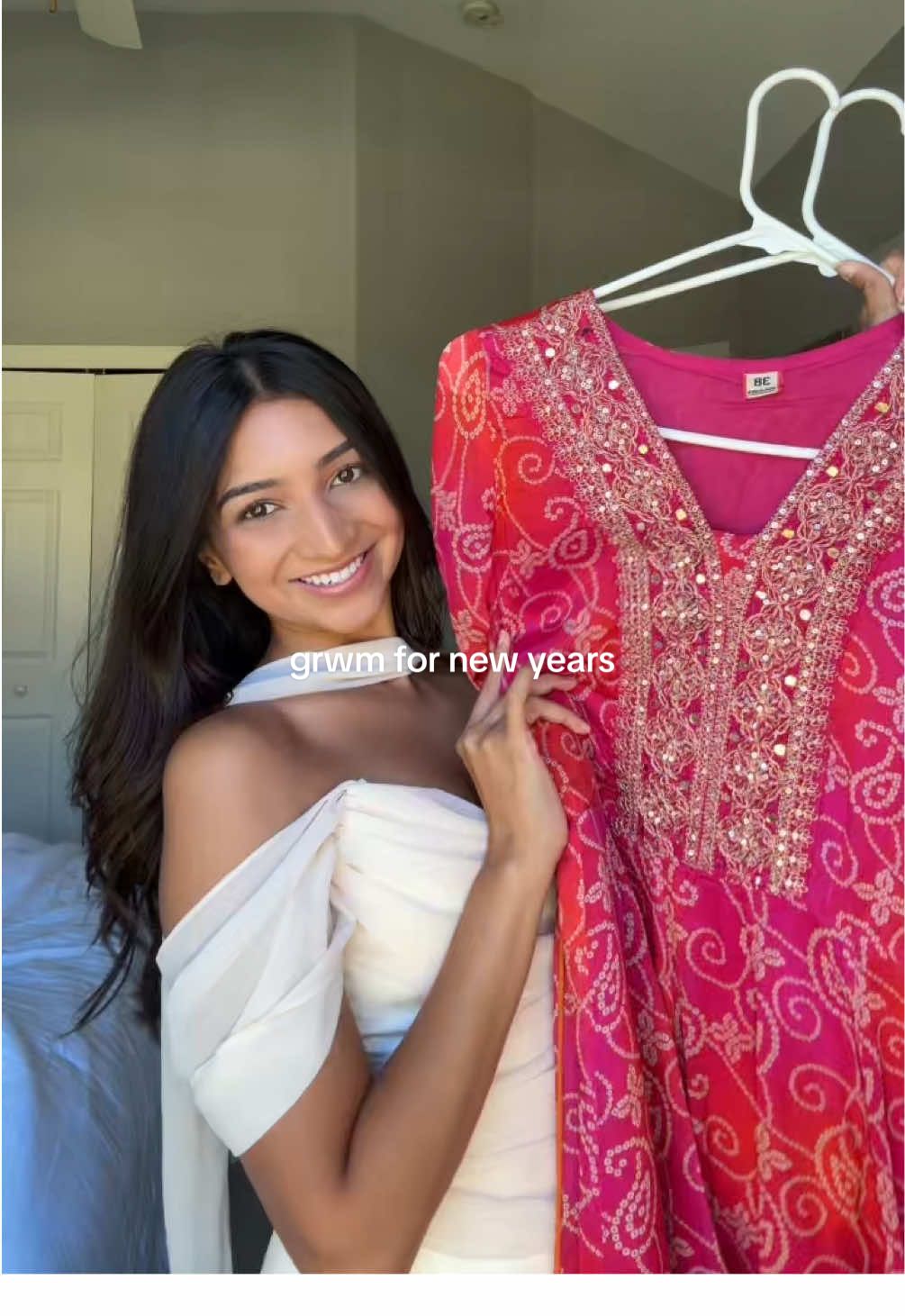 Saal Mubarak ❤️ LOVE a colorful moment #Diwali #indianoutfit #gujarati #grwm #microinfluencer 