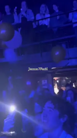 Emma en el show de Ben Ellis.  #emmamyers 