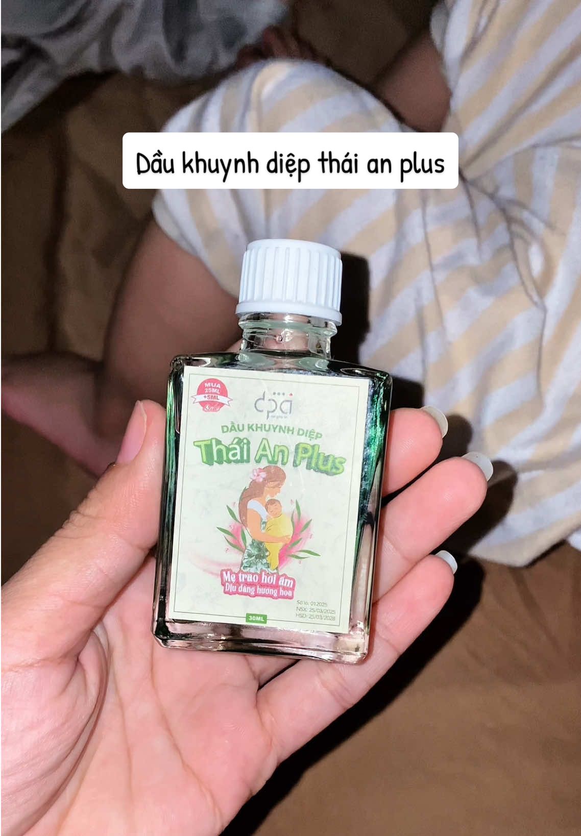 Dầu khuynh diệp thái an plus trợ thủ đắc lực cho mẹ#daukhuynhdiep #daukhuynhdiepthaian #daukhuynhdiepthaianplus #thaianplus #linhreview  @Linh Review 