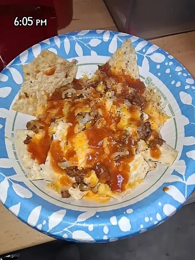 another little plate of nachos. they are so dang good! I did eat all of them. ♡ 