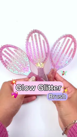 Unbox👀 น้อง Glow glitter ให้ดูสีชัดๆๆ💖🥹 น้องใหม่จาก Haxon🥳 สีสวยน่ารักน่าเป็นเจ้าของสุดๆๆ😍💘💕 #Haxon #หวีhaxonแท้ #หวี #GlowGlitterAirFlowBrush #หวีถนอมเส้นผม 