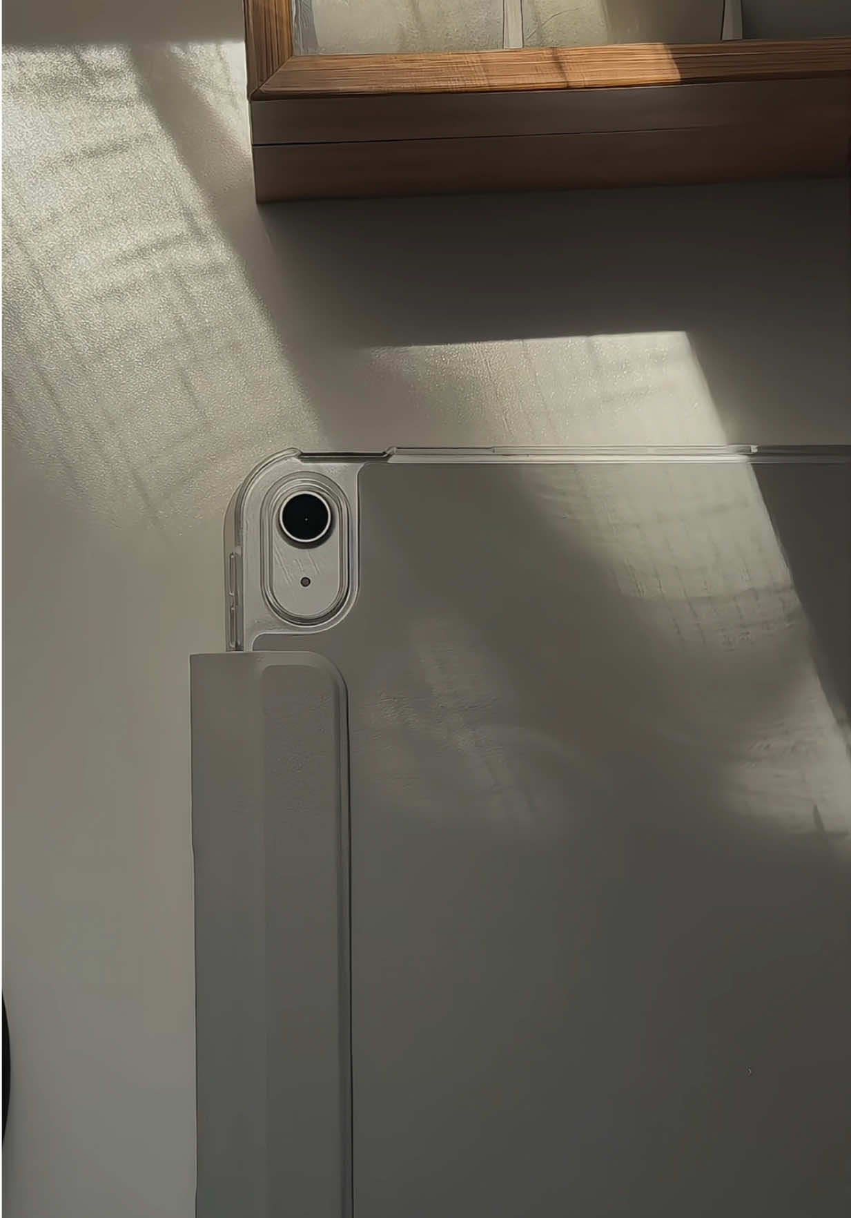 luv this origami style ipad case sm #ipadcase #oseeprocase 