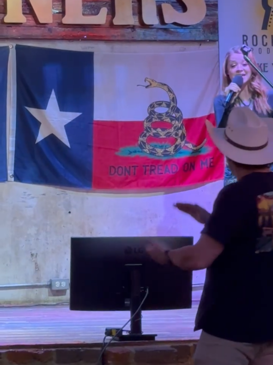 no hash tags. if you see this, you were meant to 💪🏻😘