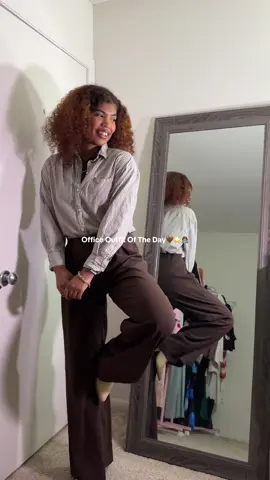 Sticking to the neutrals for todays fall office outfit 🤎✨👩🏽‍💻 #officeoutfit #corporatefashion #OOTD #falloutfitinspo @Fashion Nova @Old Navy 