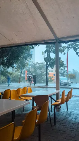 Rain 🌧️ . . . #rain #sliit #fyp #hasarangaw #creatorsearchinsights 