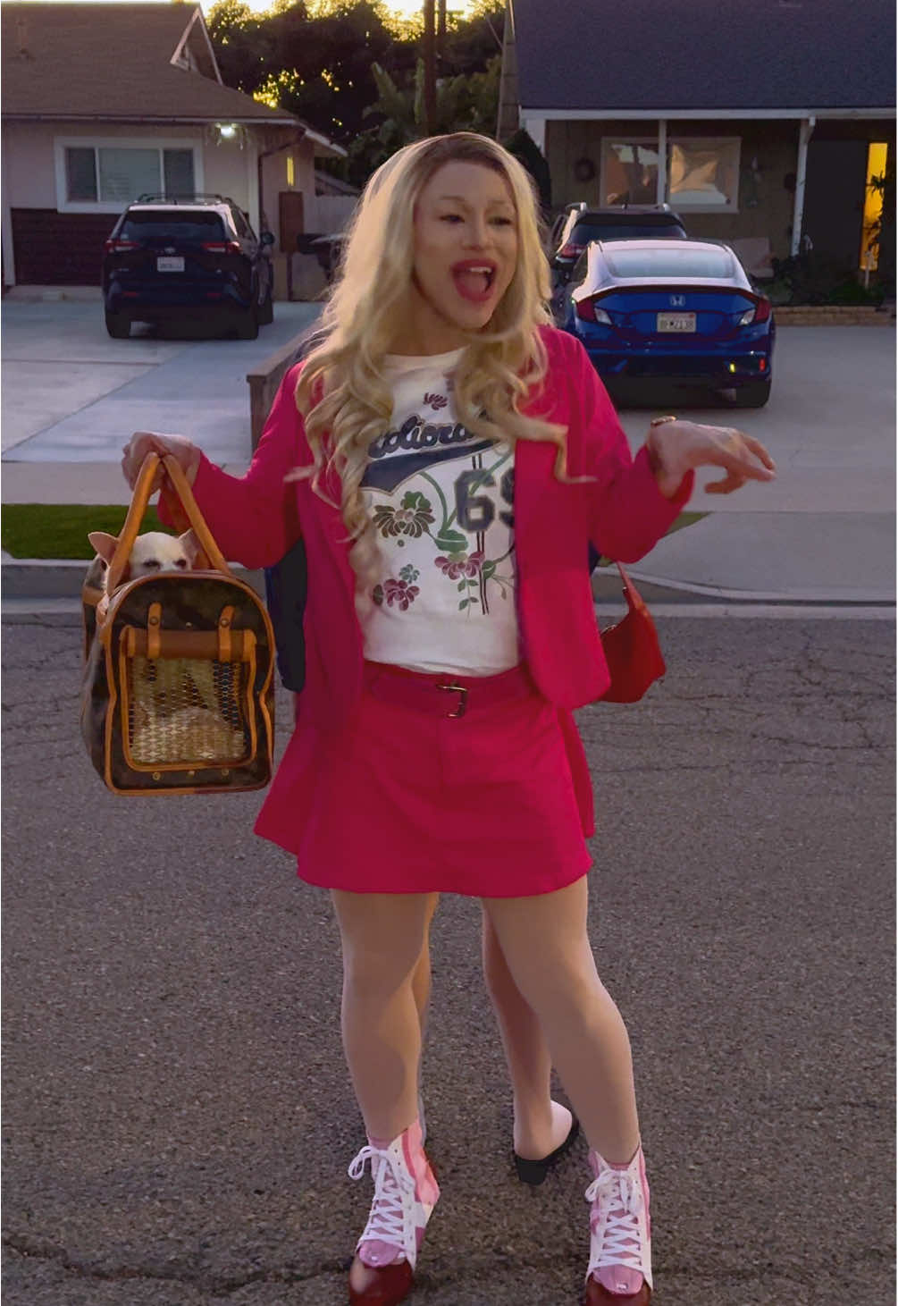 Time to TOTALLY KICK ASS!! @xscapeverse  #whitechicks #marloween #halloween 