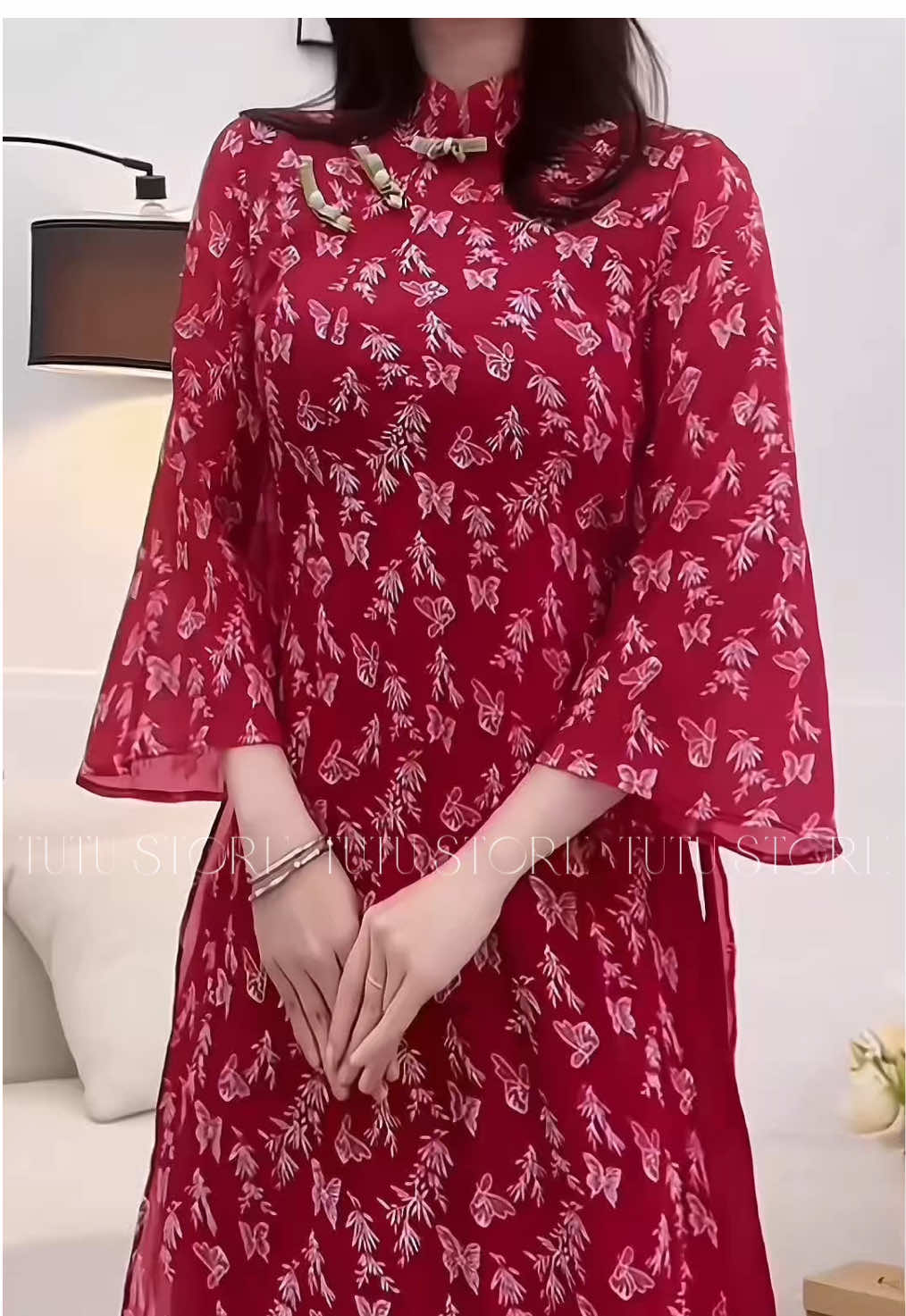 Anh về hái lấy buồng cau, trầu têm cánh phượng đội đầu mang sang ❤️ #tutustore #aodaido #aodaicachtan #thoitrang 