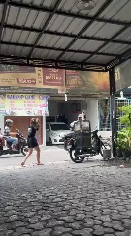 nyawer tukang pentol#fypシ゚#viralvideo 