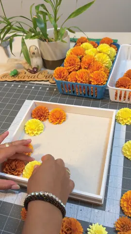 Memory shadow box 🧡 recordando a los que nos miran desde el cielo 🤍 #diademuertos #fyp #memoryshadowbox #halloween 