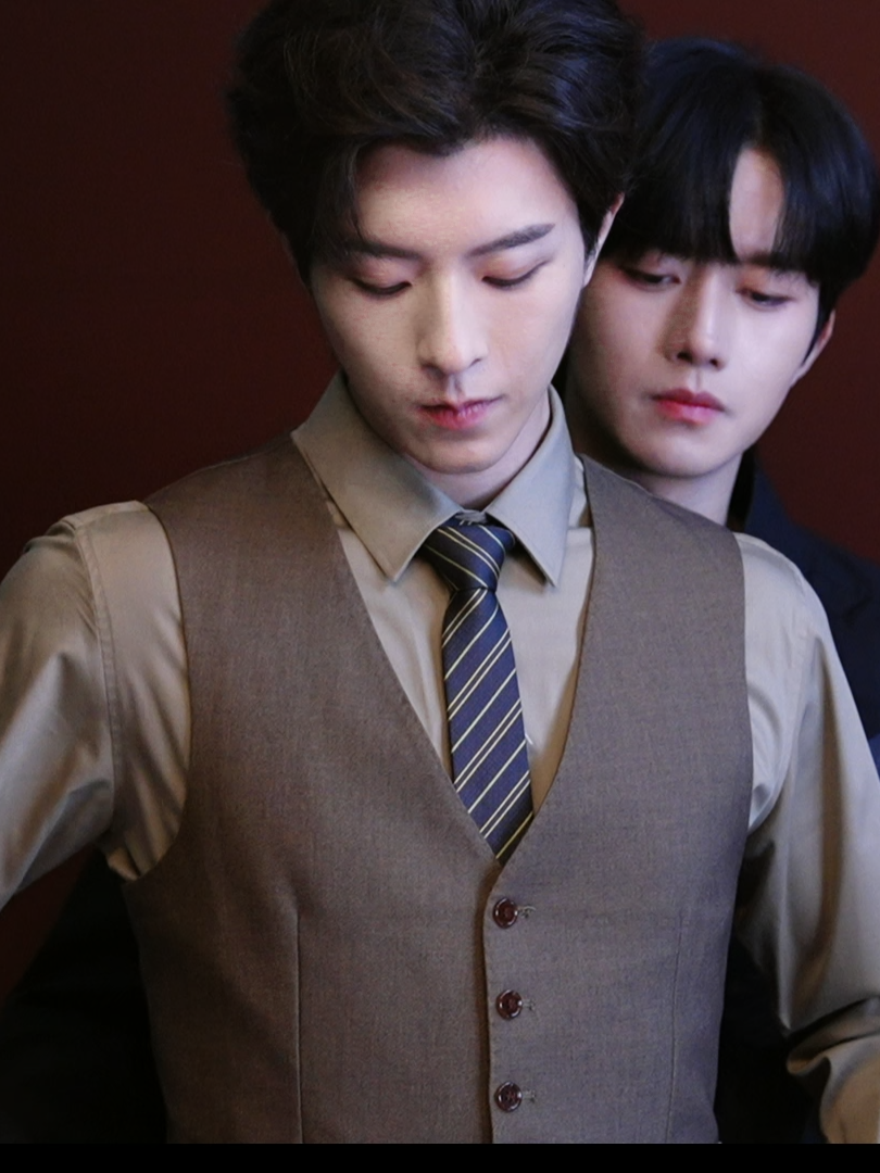 【短花絮BTS】垂涎ABO Desire| 等戲中的花生🥜🥜 #ABODesire #DesireTheSeries  Hua&Sheng waiting on set.🥜🥜 持续放送中，股东不散场🎉🎉 Ongoing distribution, shareholders are not leaving. 🎉🎉 #垂涎 #ABODesire #abodesire #desiretheseries #desire #Desire #nongjian #omegaverse #bl #abo #ABO #boyslove #drama #dramaseries #blseries #bts