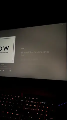 Landslide - Oh Wonder #landslide #ohwonder #music #lyrics_songs #macbook 