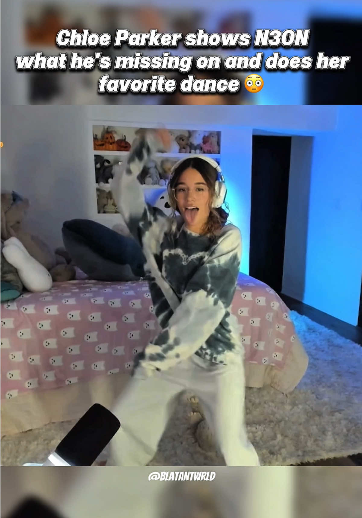 Chloe Parker shows N3on what's he's missing on and does her favorite dance 😳 #n3on #chloeparker #fyp @Chloe Parker 