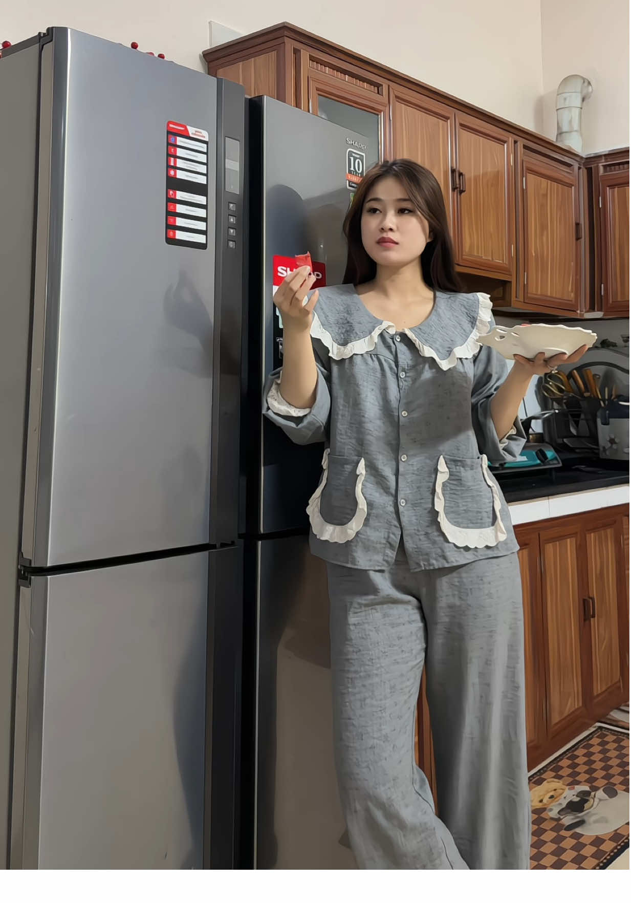 Trả lời @Quỳnh ♥️ Có qua giặt đồ dùm tui không mà hay ý kiến quá vạiii, một ngày t thay cỡ 4-5 bộ đồ cơ 🙄🤣#Vlog #xuhuongtiktok #lananh1602 #duongda #bodyoil 