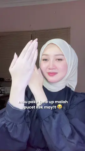 tone up gacor😭 tahan air + masuk ke semua warna kulit🤙🏻 #bodyserum #cerahinstan #lotionpencerah #brighty #fyp 