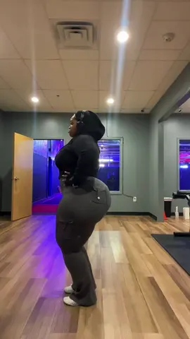 I miss the old music it just hit different 🎶🎶🎶  #gym #rockyohips #dance #bigmama #xyzbca 