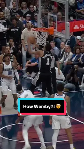 Wemby putting on a show in the first half 😱 #NBA #basketball #Wemby #VictorWembanyama #Spurs 