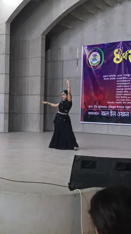 কালকের মেলায় এই আপুটার ডান্স বেস্ট ছিল 🌸মেলায় আসতেছেন কবে🌹🍎🌹🌹🌹🌹🌸🌸#fyp #foryou #forupage #capcut #tiktok 