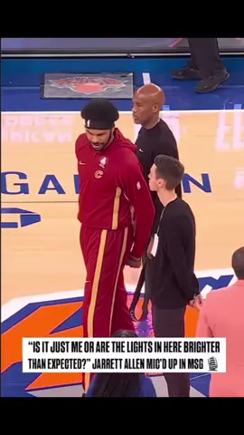 Dudes a buttcheek sandwich #NBA #knicks #jarrettallen #basketball 