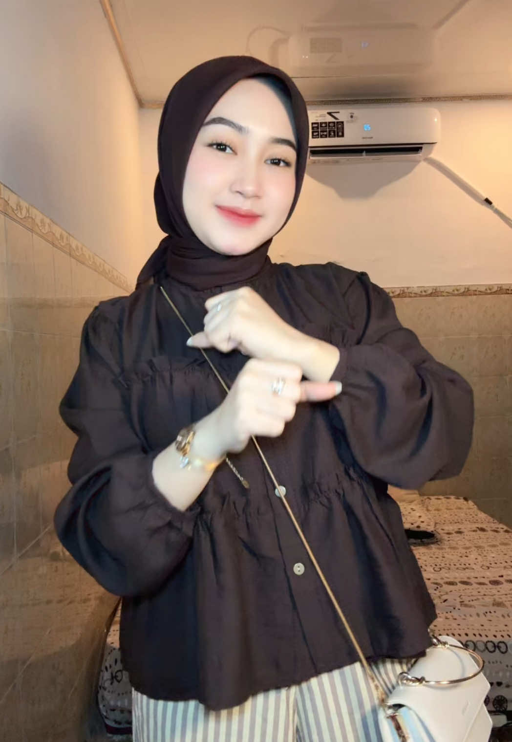 ide outfit lucuuu santai tapi ttp cantikkk  #outfitideas #OOTD #blouse 