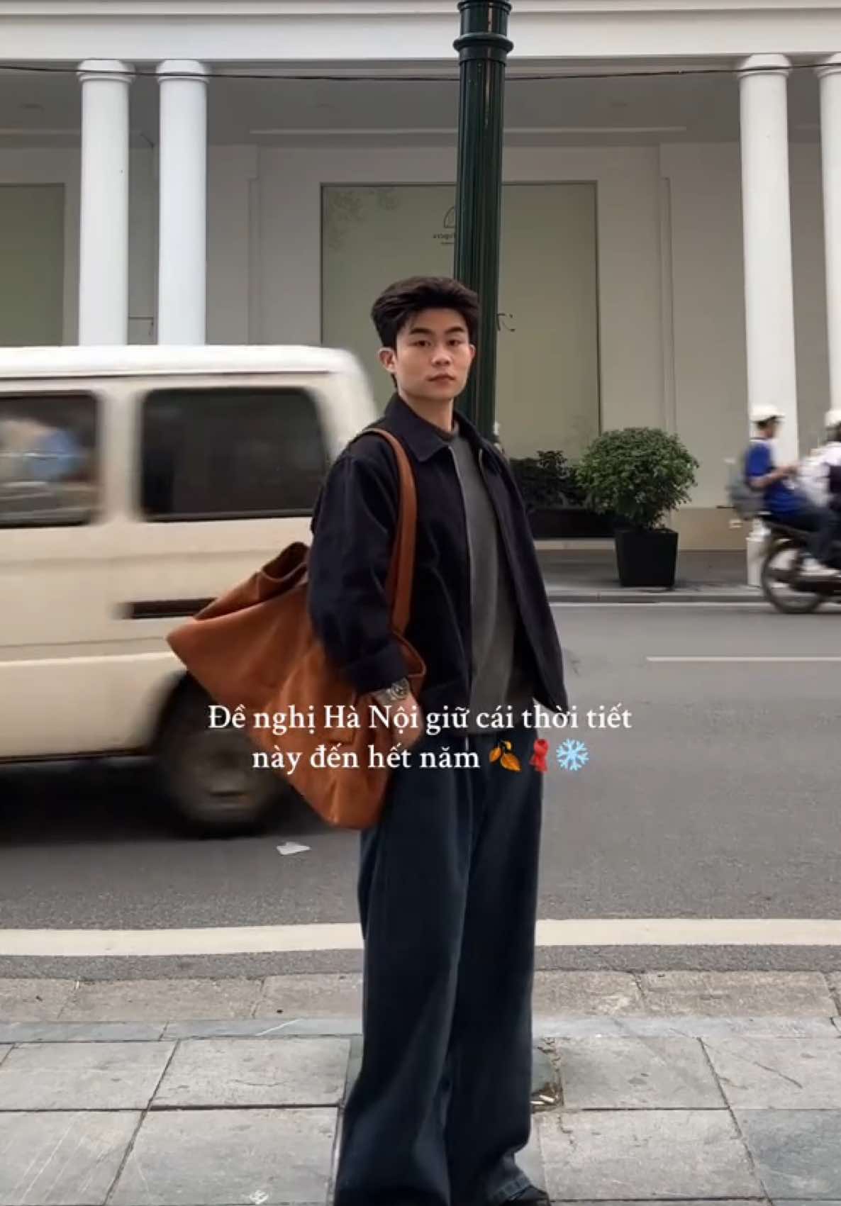 giữ nguyên cái thời tiết này giúp tôi 🍂🧣❄️ #outfit #vairal #winteroutfit #LearnOnTikTok #outfitideas 