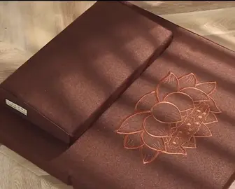 🪷 Đệm Ngồi Thiền – Tụng Kinh Hoa Sen Vàng | Sơ Dừa Tự Nhiên – Vải Đay Cao Cấp – Tặng Túi Đựng Hashtag: #đệmngồithiền #tụngkinh #hoasen #thiềnđịnh #đồphậtdụng     