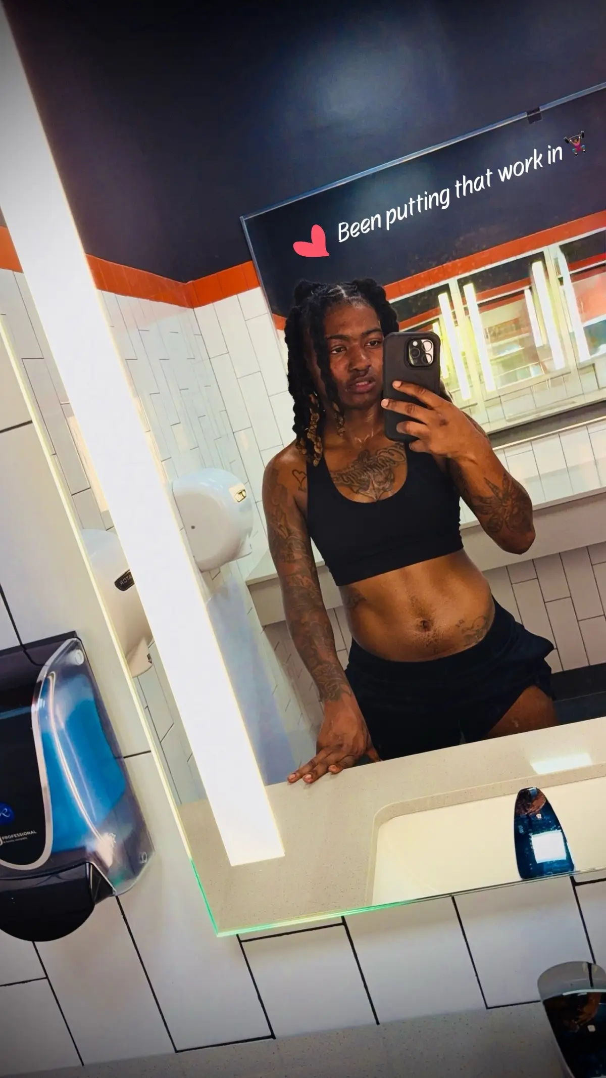 Tending to my Garden , feels better than ever ! Thankful for the mental strength to stay dedicated on this self care journey 🫶🏾 #wlw #GymTok #SelfCare 